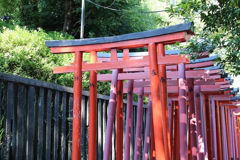 Japan travel hacks – Fushimi Inari shrine gates